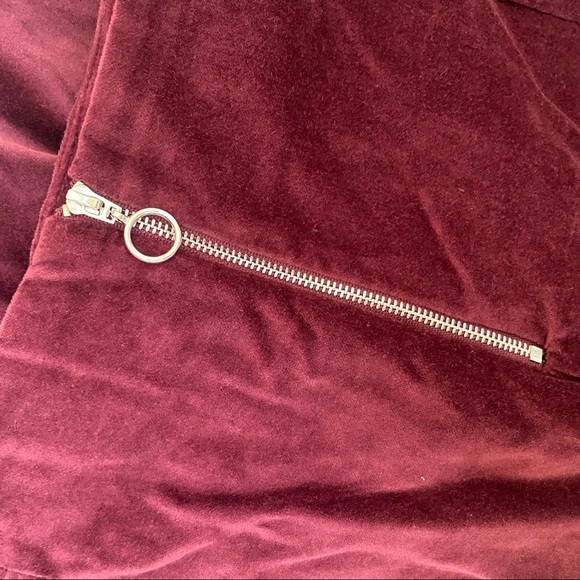 Code X Mode Burgundy red velvet wide leg cropped high waisted zip pants womens M - Picture 3 of 9